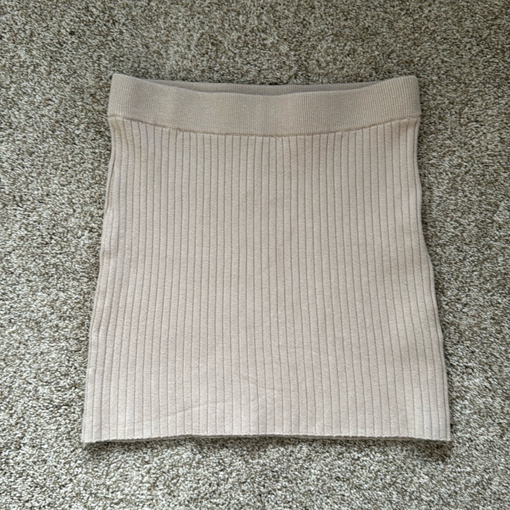 NWT Abercrombie skirt, size medium